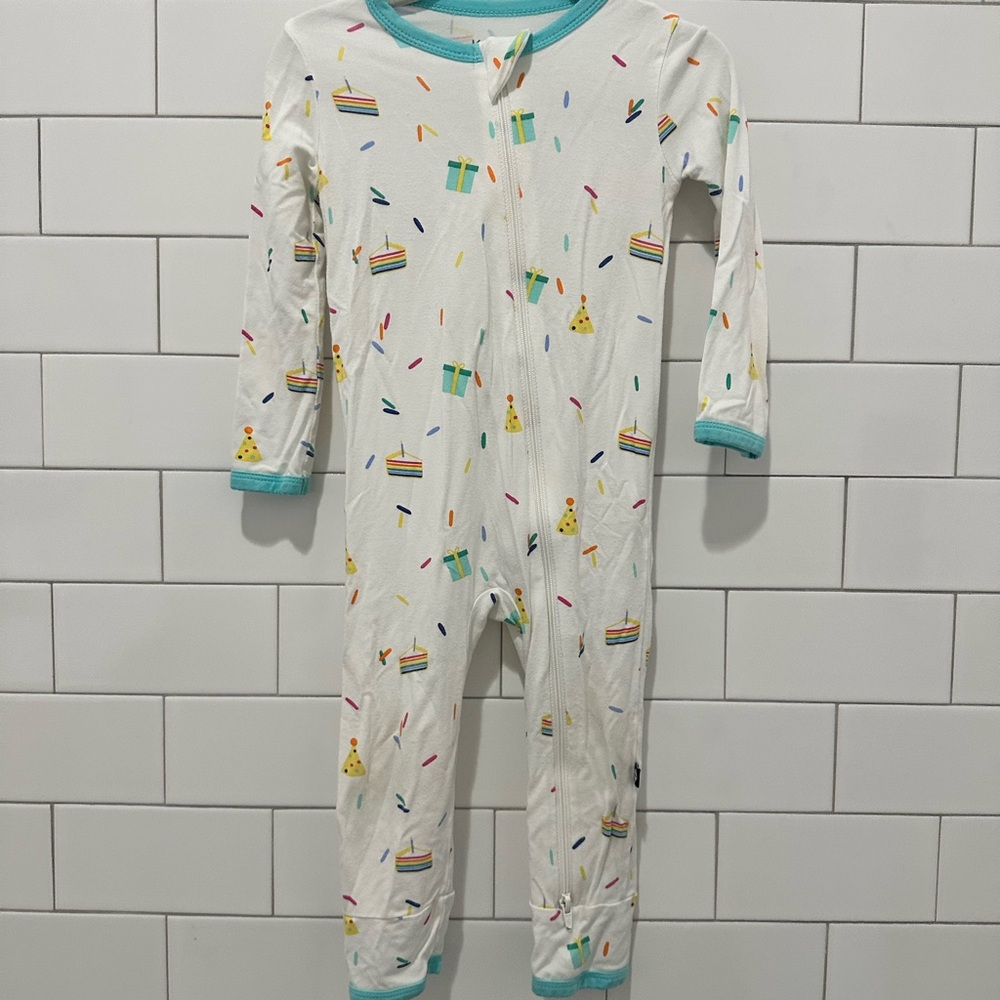 Kyte Baby Cloud Party Zip Romper 18-24